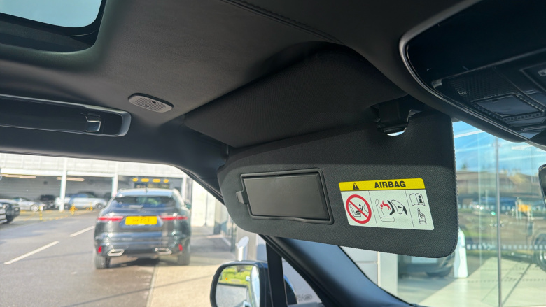 Land Rover Range Rover 4.4 P615 V8 SV 4dr Auto Petrol Estate